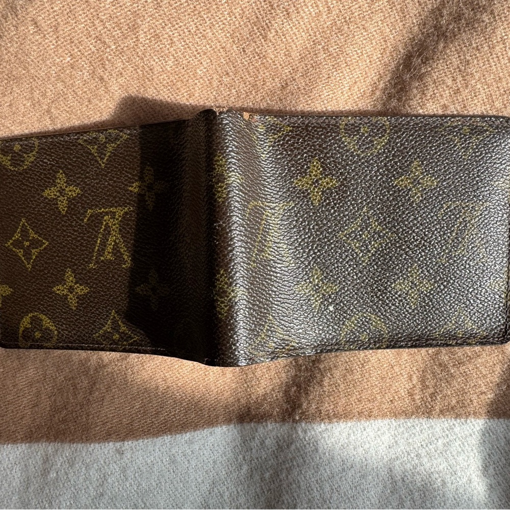 Vintage Louis Vuitton Multiple Wallet - Picture 4 of 6